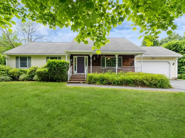 10 Scrimshaw Lane, Saco, ME 04072