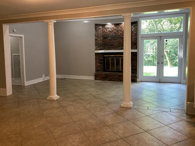 640 Plymouth St — Photo 3