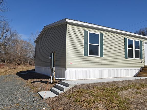 3rd image of 477 Longwell Ave