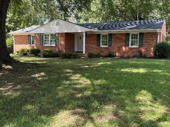 201 Forest Rd, Oxford, NC 27565