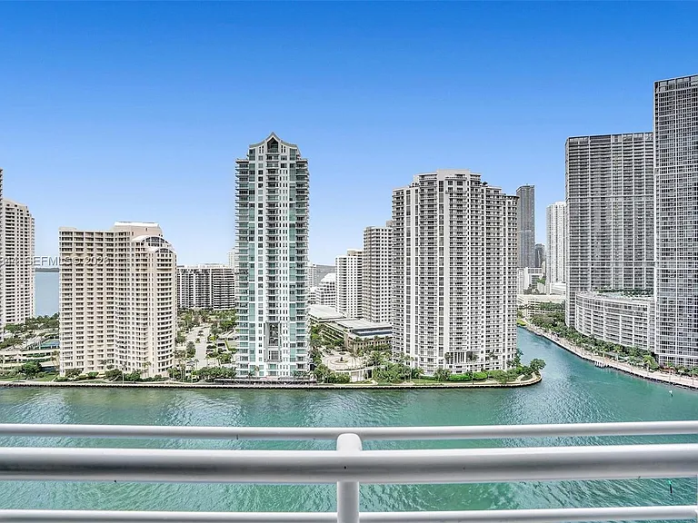 325 Biscayne Blvd #2519 — Photo 26