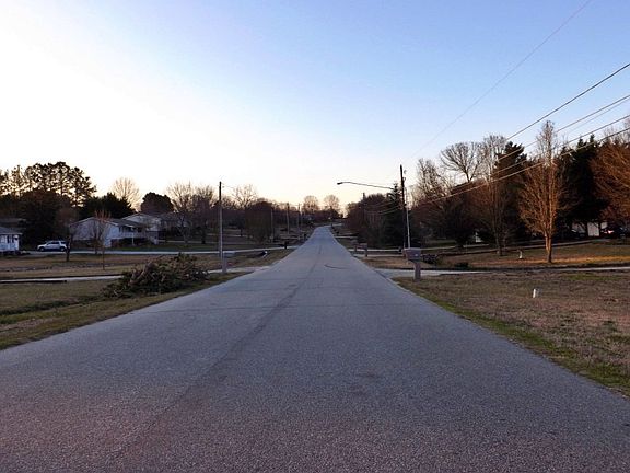 4th image of 136 Dove Meadows Dr