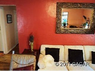 5th image of 1011 NE 7th Ave