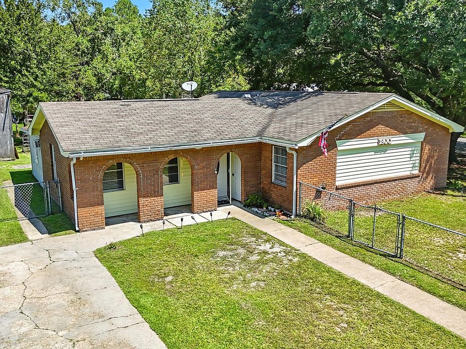1st image of 1800 Kingfisher Dr