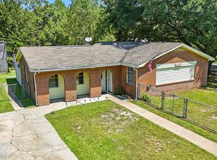 1800 Kingfisher Dr, Gautier, MS 39553