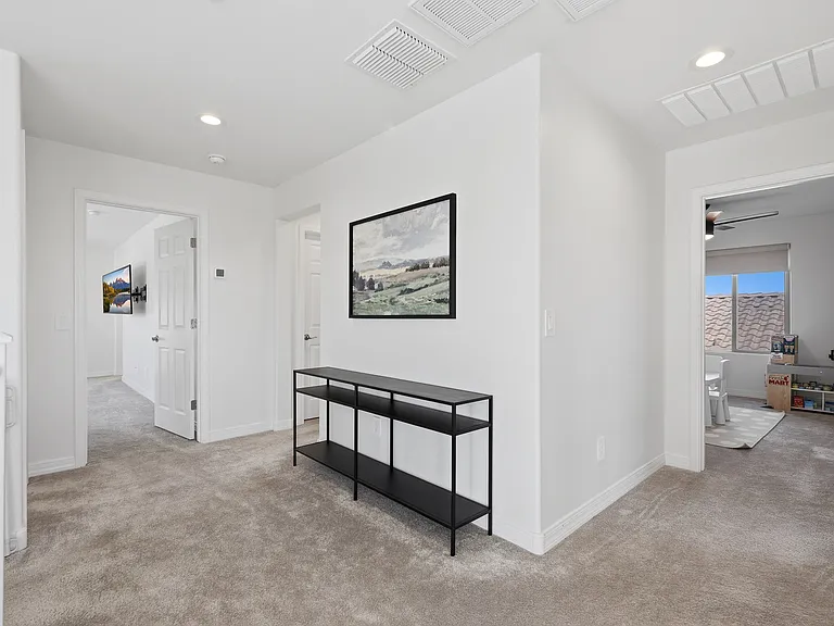 20234 W Turney Ave — Photo 11