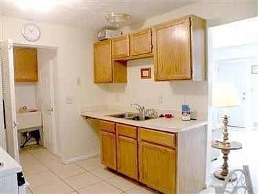 4th image of 411 Pearl Rd Unit 4B