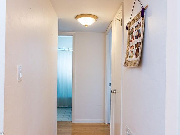 5th image of 2206 Croton Ct