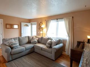 1109 Beverly Blvd, Cheyenne, WY 82007