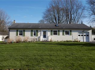 148 Fox Chapel Rd, Henrietta, NY 14467