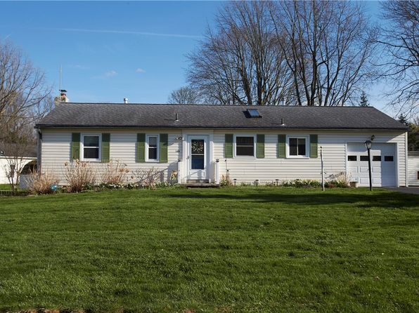 148 Fox Chapel Rd, Henrietta, NY 14467