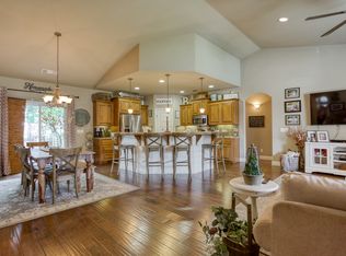 2937 Nicolet Ln, Redding, CA 96001