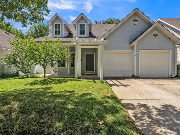 9924 Lexington Dr, Aubrey, TX 76227