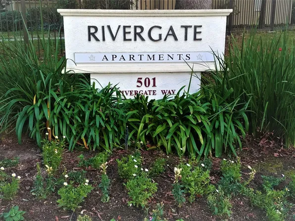 Rivergate Apartments