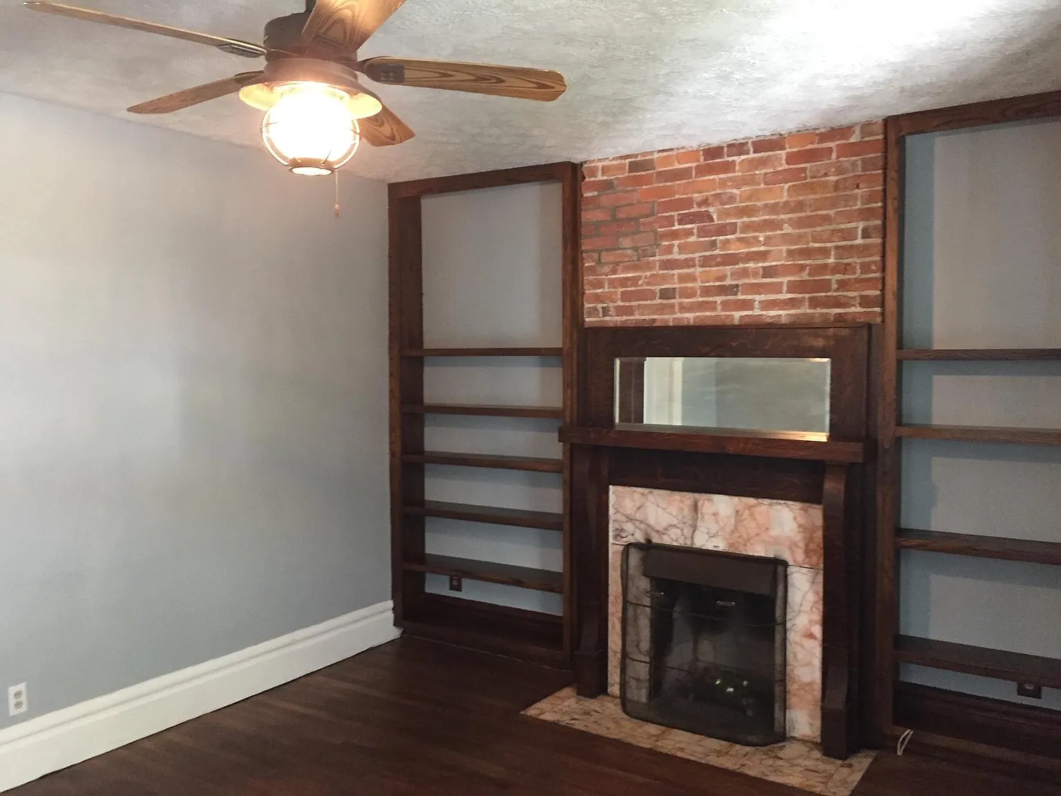5 bed, 2.5 bath, 2750 sqft, $3,700 — Photo 3