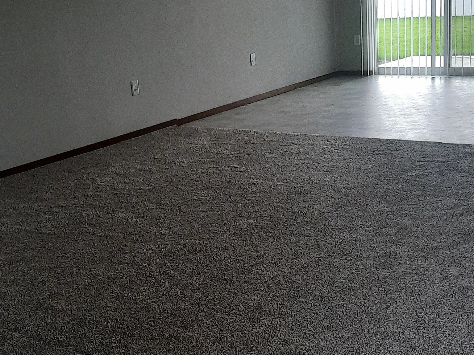 3 bed, $2,000 — Photo 2