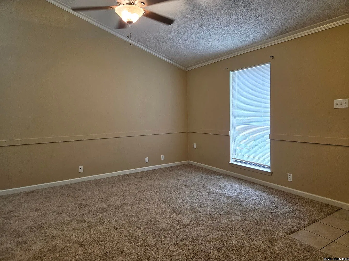 3 bed, 2.0 bath, 1125 sqft, $1,550 — Photo 2