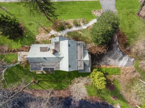 122 Old Short Hills Rd, Millburn Twp., NJ 07078