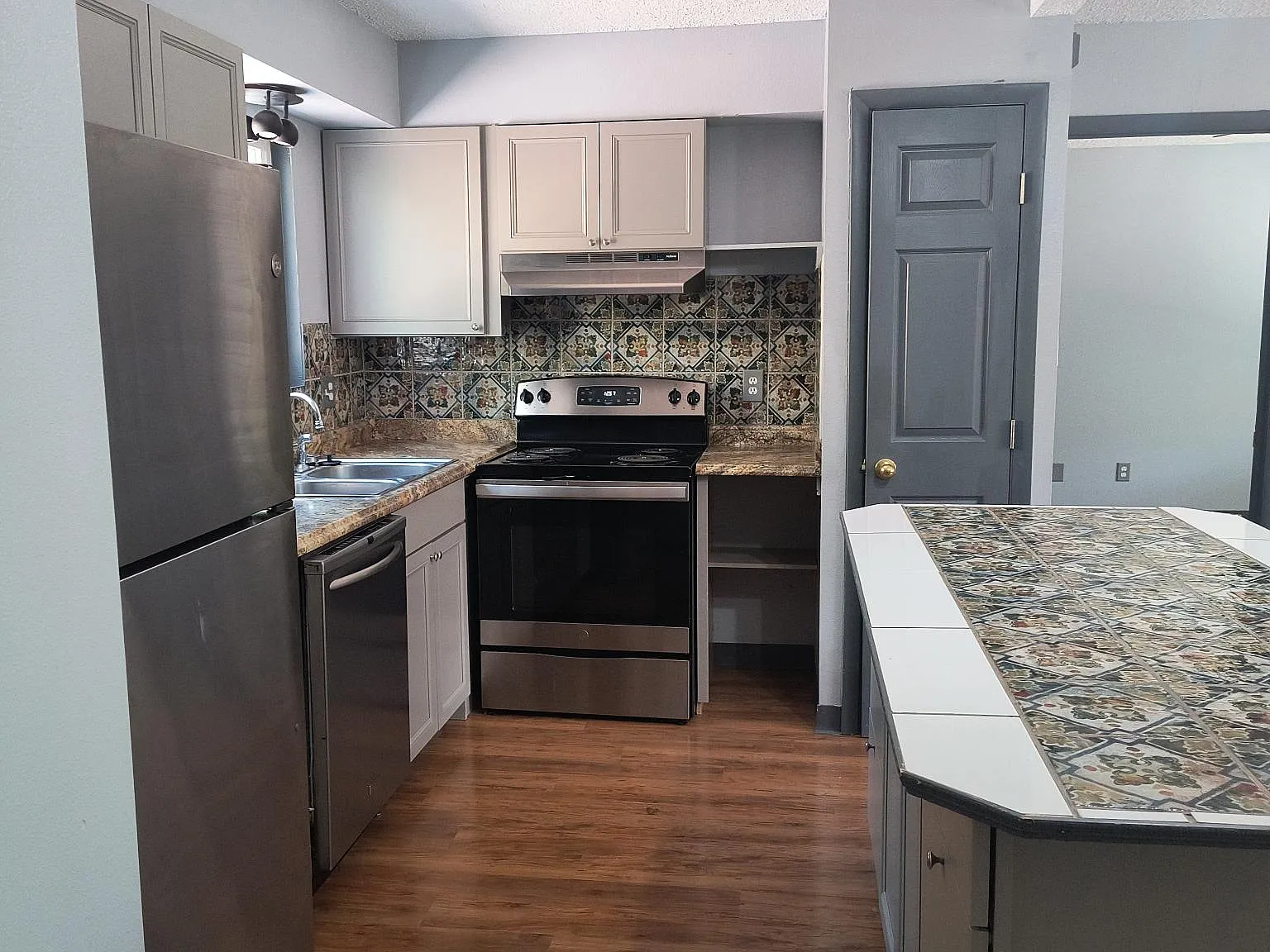 2570 W Bijou Street — Photo 2