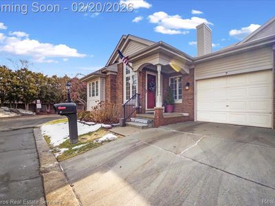 7 Canfield Cir, Dearborn Heights, MI, 48127