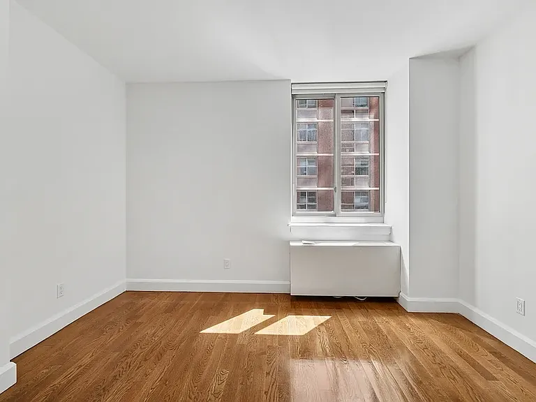 225 Schermerhorn St #18C — Photo 9