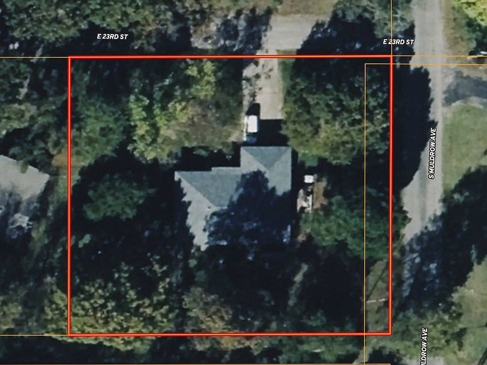 2nd image of 608 E 23rd St