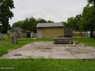 3302 Greenfield Ave, Kalamazoo, MI 49048