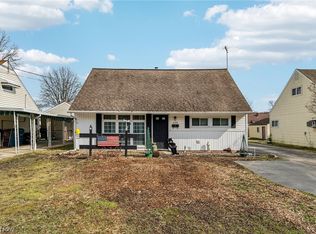 229 Jacobs Rd, Hubbard, OH 44425