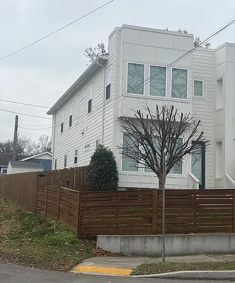 2601 Batavia St — Photo 2
