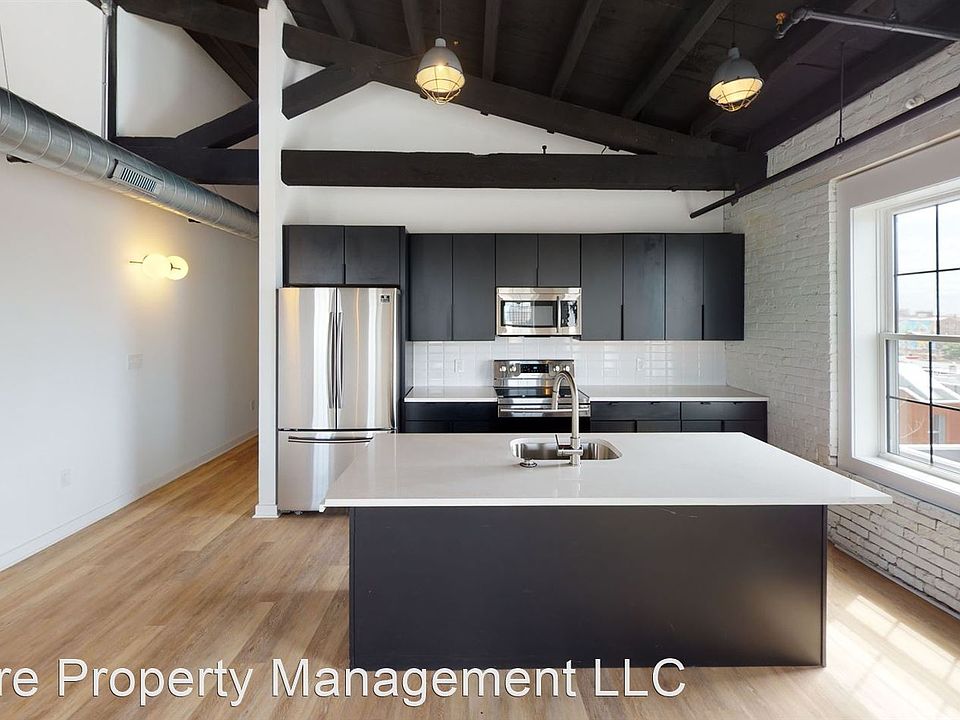 2nd image of 2301 N Front St #304