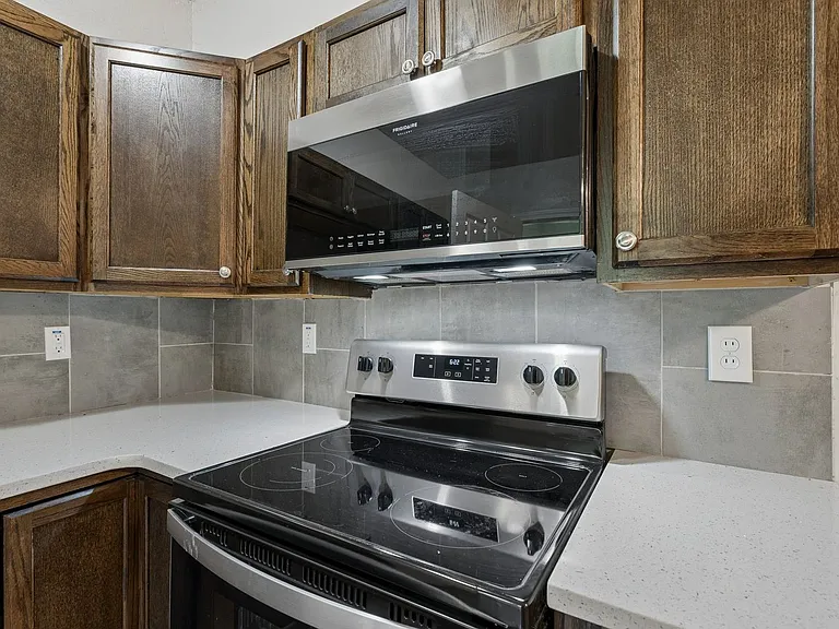 510 N Marshall Dr — Photo 11