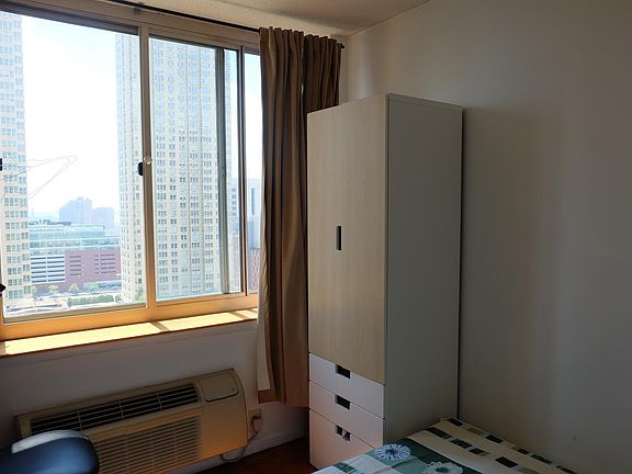 5th image of 1 2nd St APT 1903