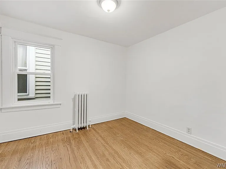 2555 Main St — Photo 27