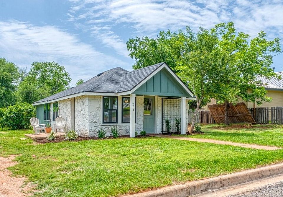 1st image of 604 E Luce Street