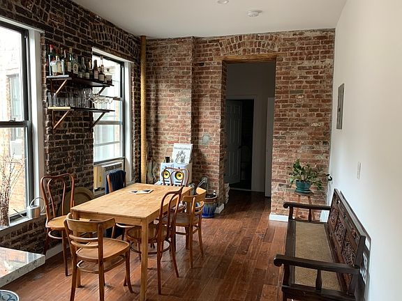 3rd image of 79 Madison St #19
