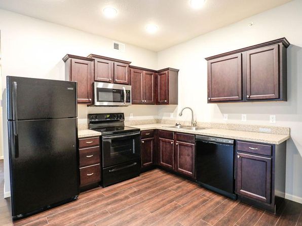 600 E Harrison St #B-401