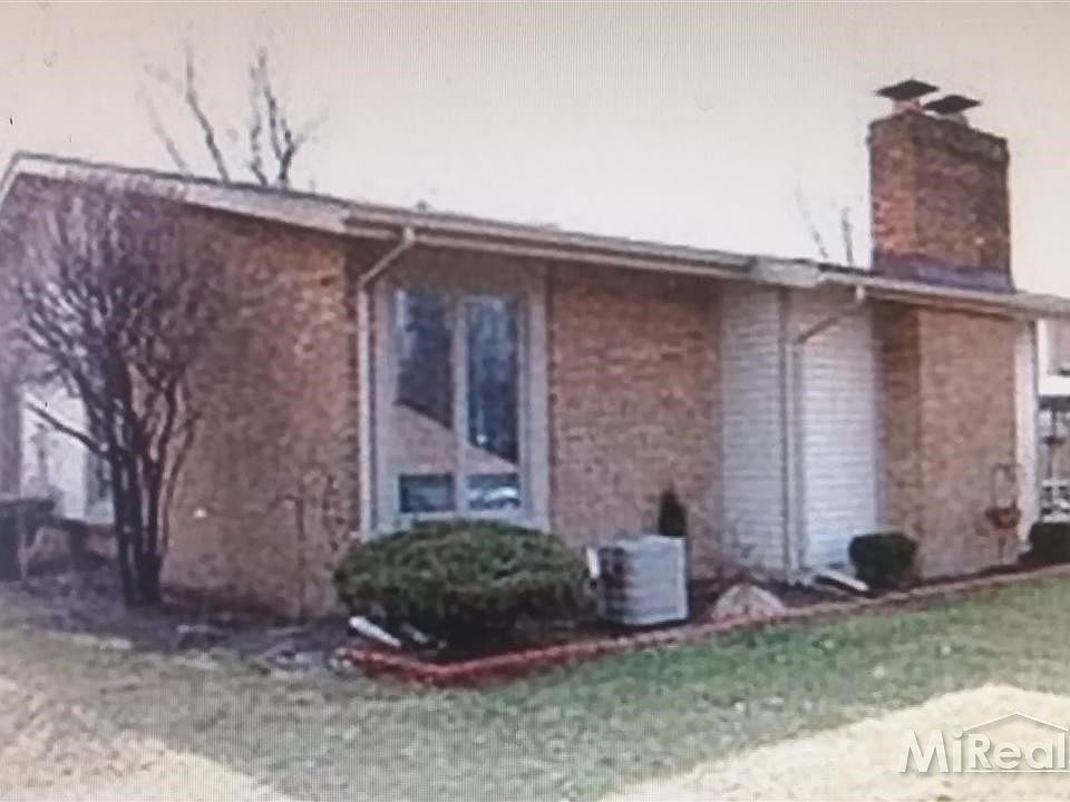 1st image of 93 Willow Way #1