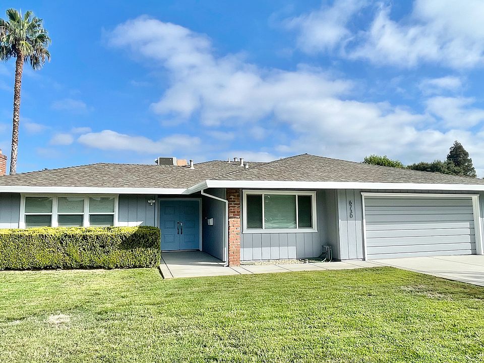 Located in a quiet and friendly Greenhaven neighborhood. Large full 2-car garage.