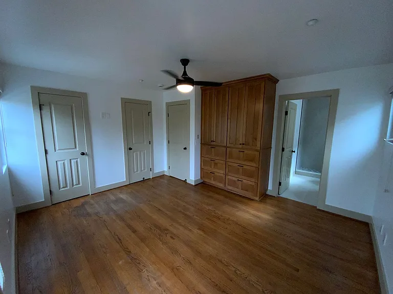 445 E Ave — Photo 15