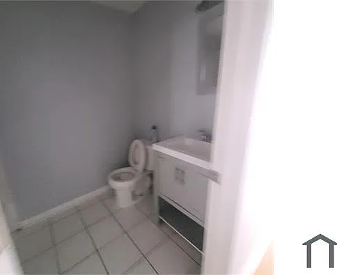 5715 S Indiana Ave #GN — Photo 8