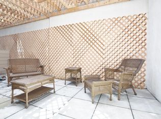 249 Broome St FRNT A, New York, NY 10002