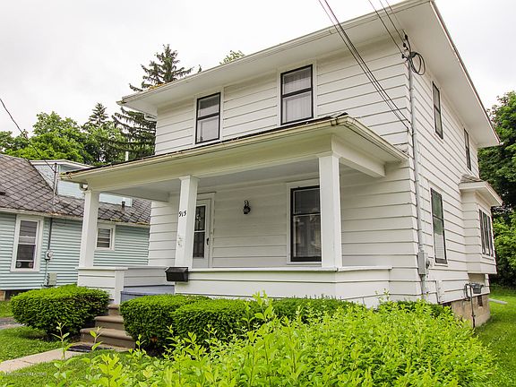 3rd image of 915 Westmoreland Ave