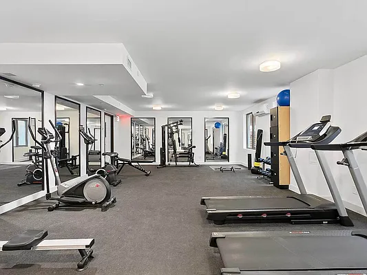 Rented by Hagstrom Management Inc | media 29