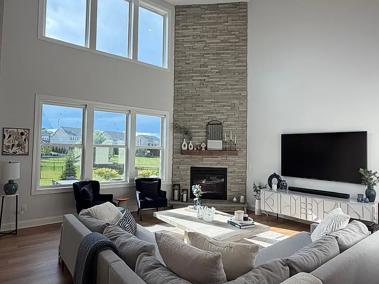 5260 Duxbury Dr — Photo 5