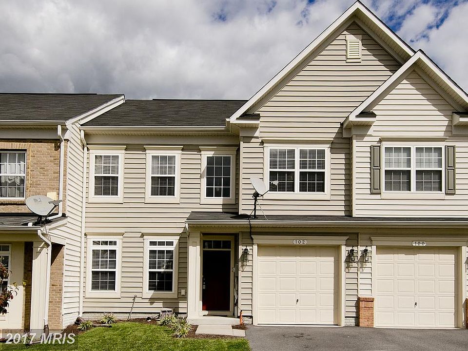1st image of 102 Kintyre Ln