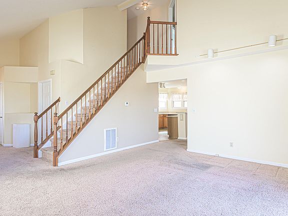 5th image of 202 Hagen Rd