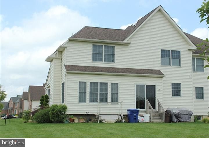 2nd image of 2 Wheatfield Ct