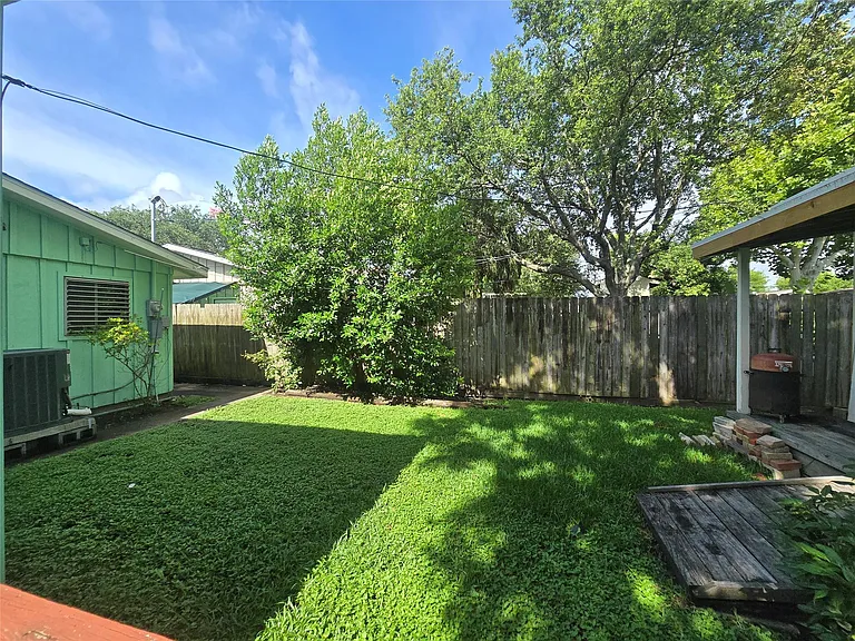 308 Mackeral St — Photo 21