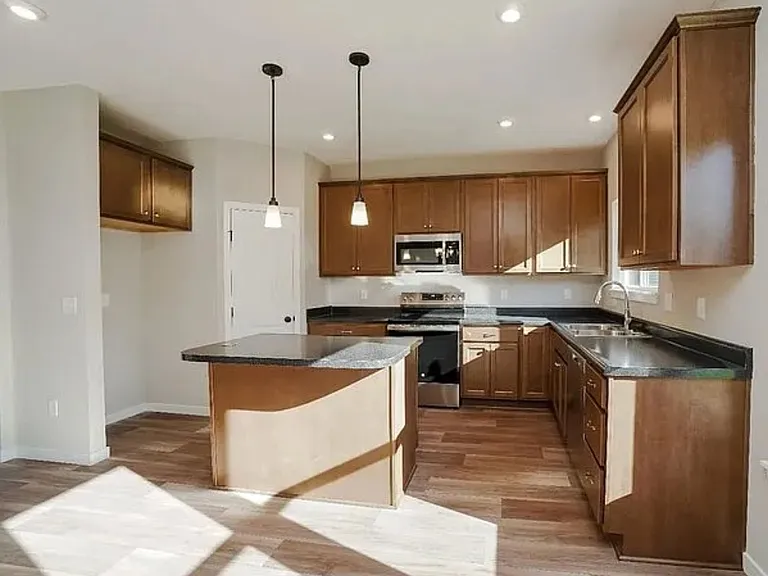 6136 Old Rosebud Dr — Photo 2