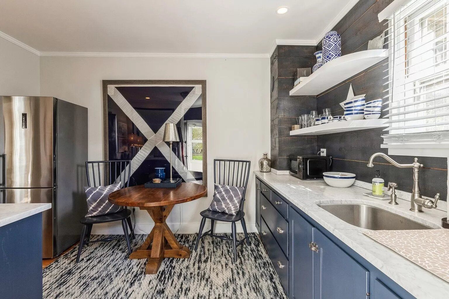  Beautiful custom eat in kitchen